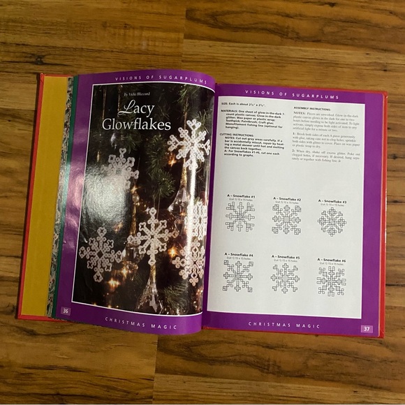 Christmas Magic Plastic Canvas Book The Needlecraft Shop - Picture 7 of 16